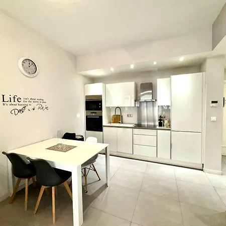 Doulce France Fshh Aparthotel Nizza